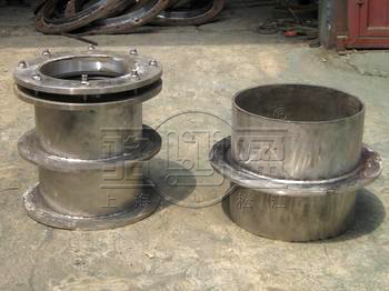 柔性防水他管和<a href=http://www.lamarhomegallery.com target=_blank class=infotextkey>剛性防水套管</a>